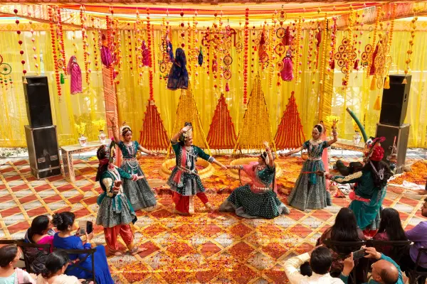 EVENTS & PARTIES